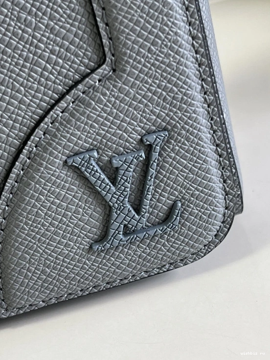 WIS NEW VUITTON MESSENGER FLAP LOUIS 1002